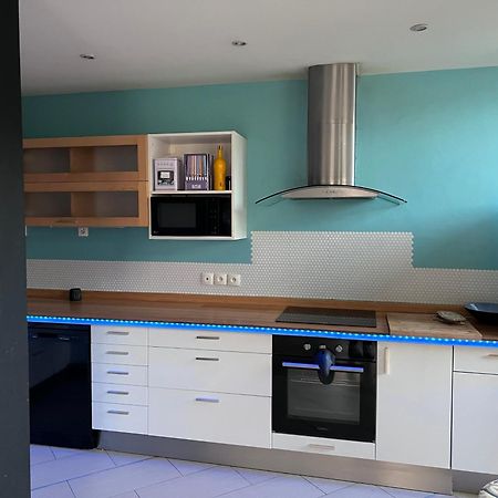 Eveux La Roue Libre 3 Chambres - 1Er Etage Au Centre Ville De L'Arbresle מראה חיצוני תמונה